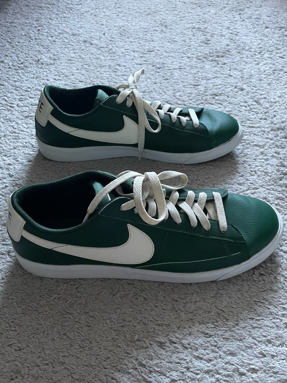 Nike Blazer Men’s Low Leather Sneakers